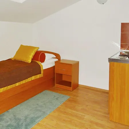 Hotel Aurora 3*